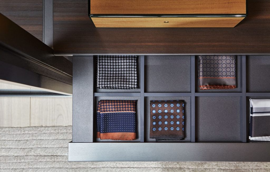 The Many Benefits of Installing a Built-In Wardrobe in Your Home